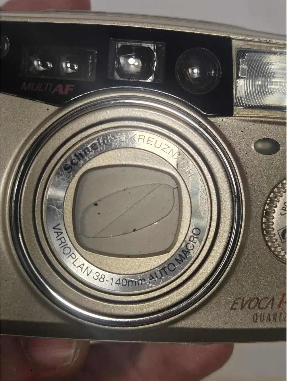 Vintage Samsung Evoca 140S Quartz Date 35mm Film Camera Gold Flash Point Shoot